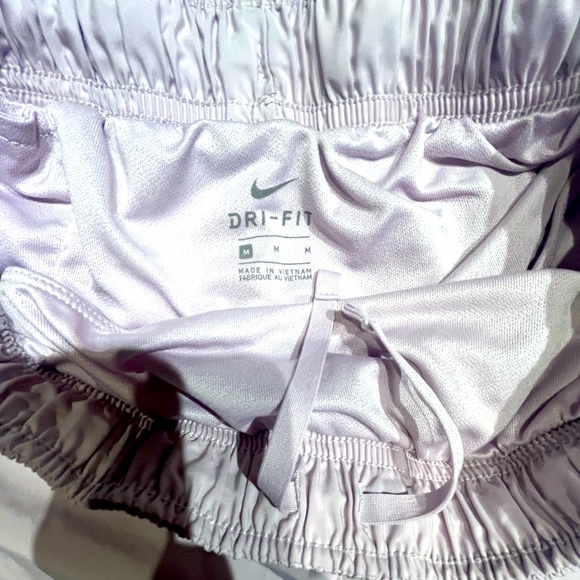 Nike Dri-Fit Shorts - Picture 4 of 4